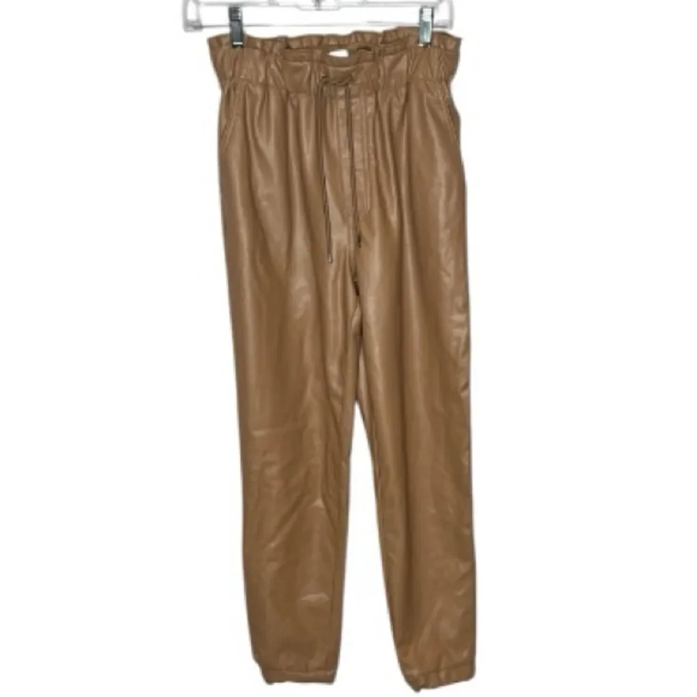 Abercrombie & Fitch Tan Faux Leather Pull On Paper-Bag Waist Joggers. Size Sm.